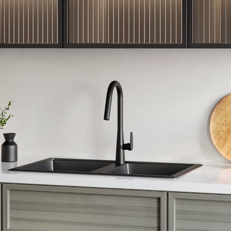 Llave monomando para cocina l&iacute;nea Essen Round&reg; en negro mate,,hi-res image number null