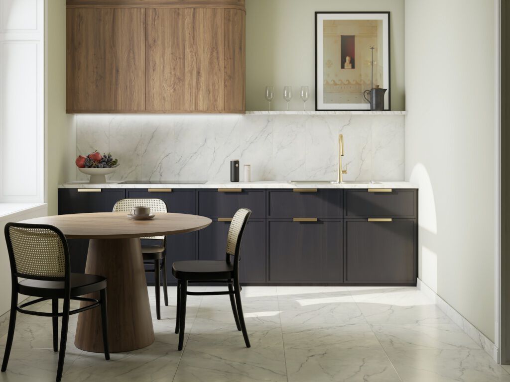 Llave monomando para cocina l&iacute;nea Essen Round&reg; en dorado satinado,,hi-res image number null