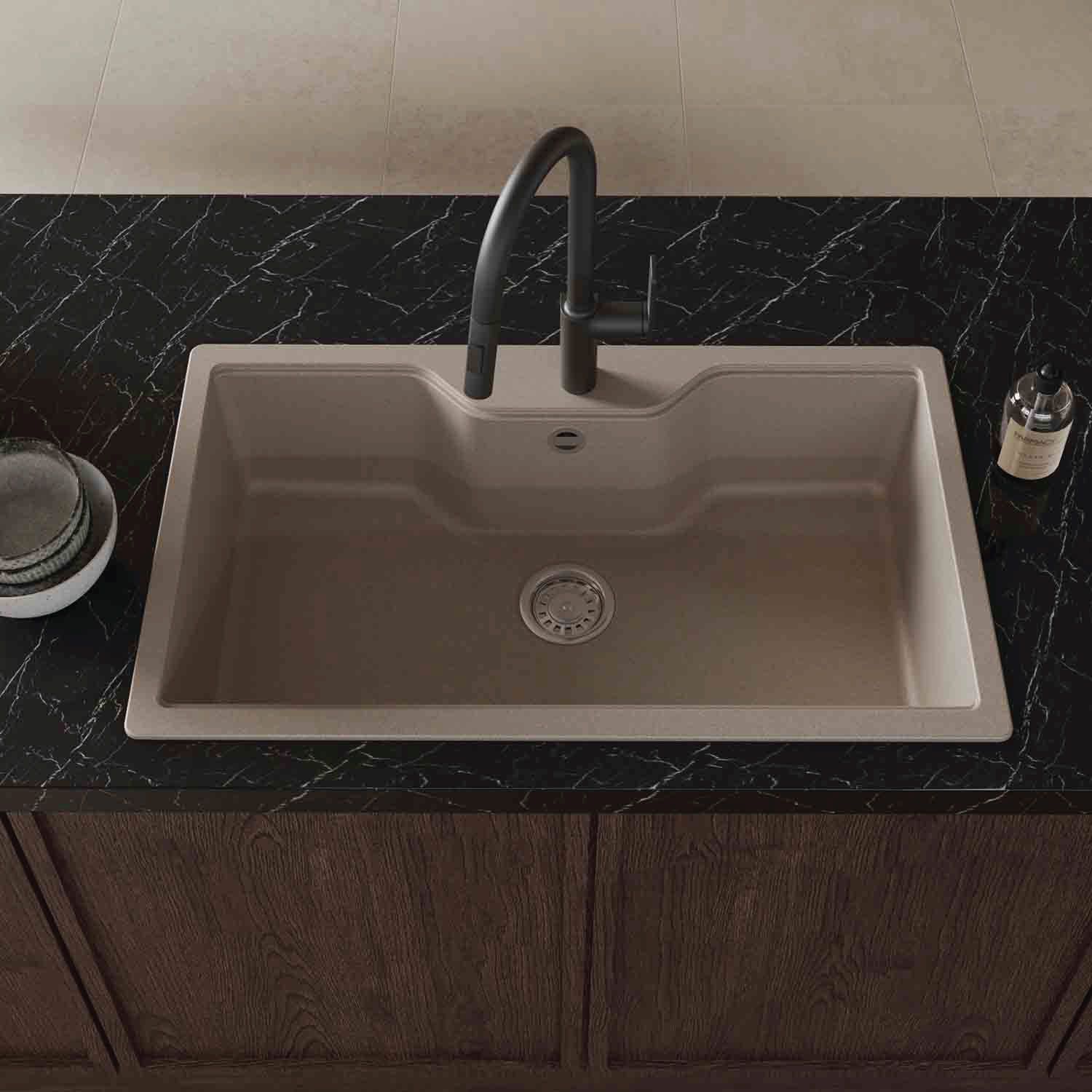 Tarja de una tina sobrecubierta línea Fox 360 en arena,,hi-res image number null