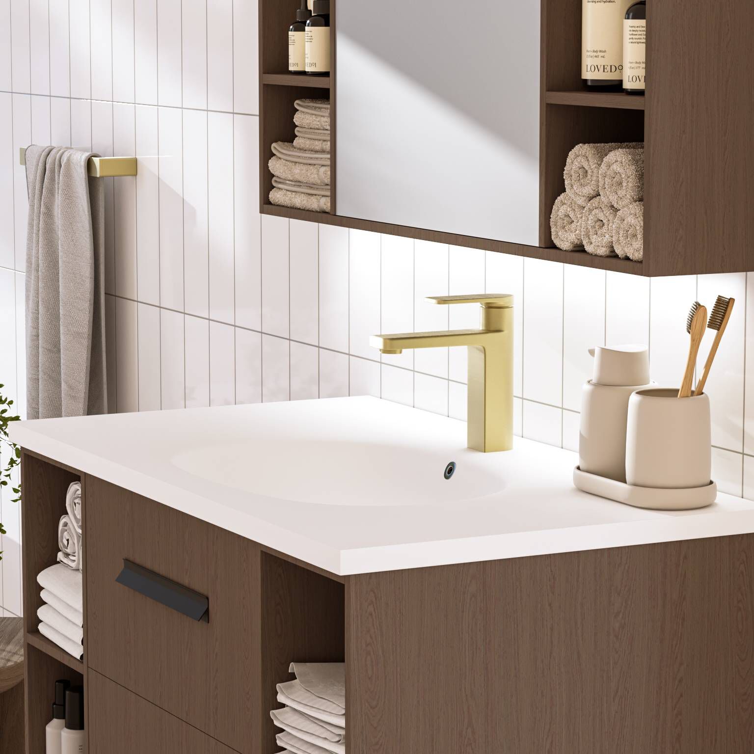 Llave monomando baja para lavabo línea Meissen en dorado satinado,,hi-res image number null